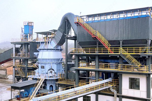 新鄉(xiāng)長(zhǎng)城機(jī)械為云南客戶承建的年產(chǎn)60萬噸礦粉線現(xiàn)場(chǎng)
